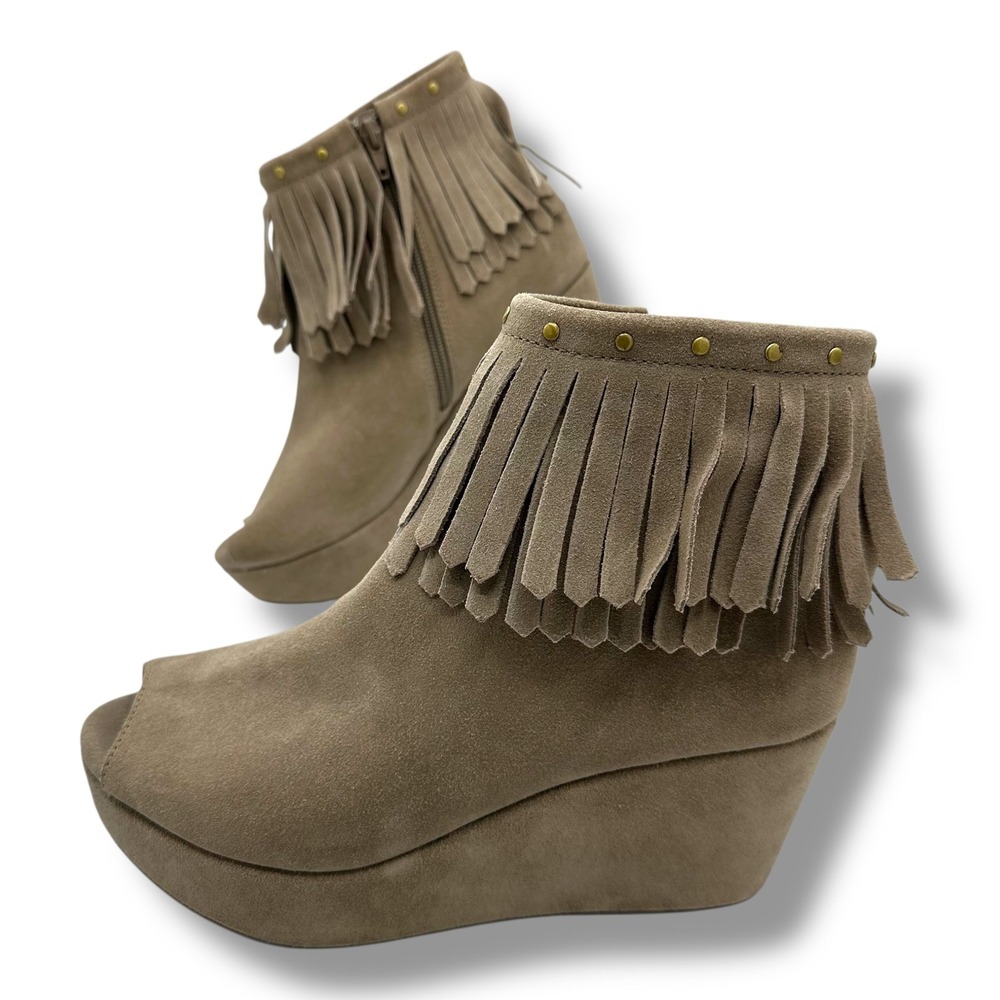 Chocolat Blu Wick Taupe Suede Fringe Studded Open‎ Toe Wedge Booties Womens 9